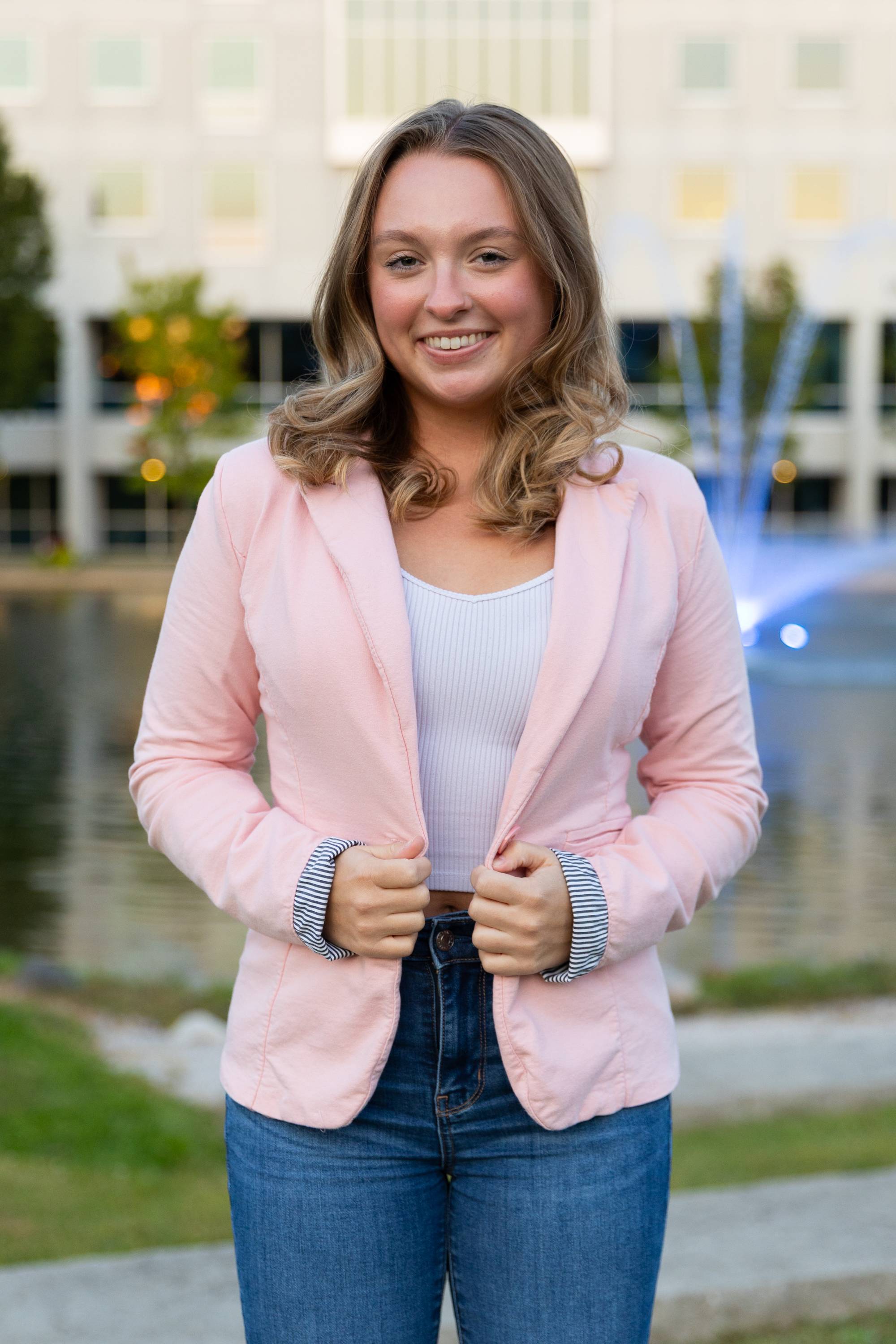 Headshot of Ava Cybulski